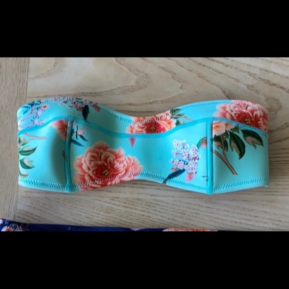 Triangl Delilah floral bikini top